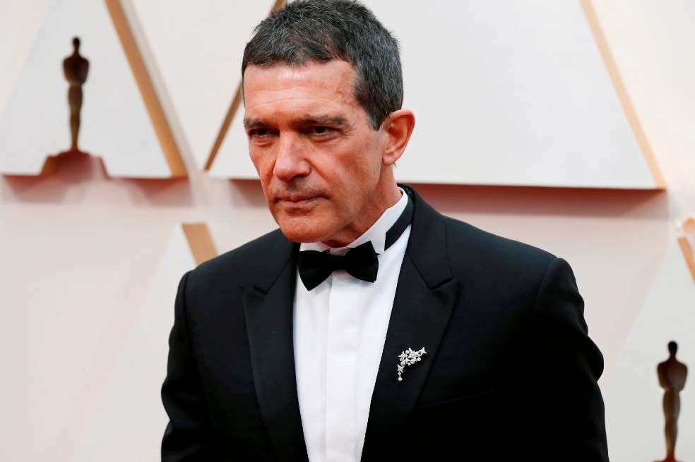 El actor Antonio Banderas en la 92a ceremonia anual de los Premios Óscar en el Dolby Theatre en Hollywood, EE. UU.