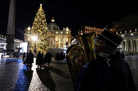 Pesebres de Perú, Uruguay y Colombia en exposición navideña en el Vaticano