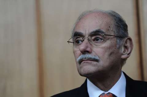 Horacio Serpa padece el virus del zika