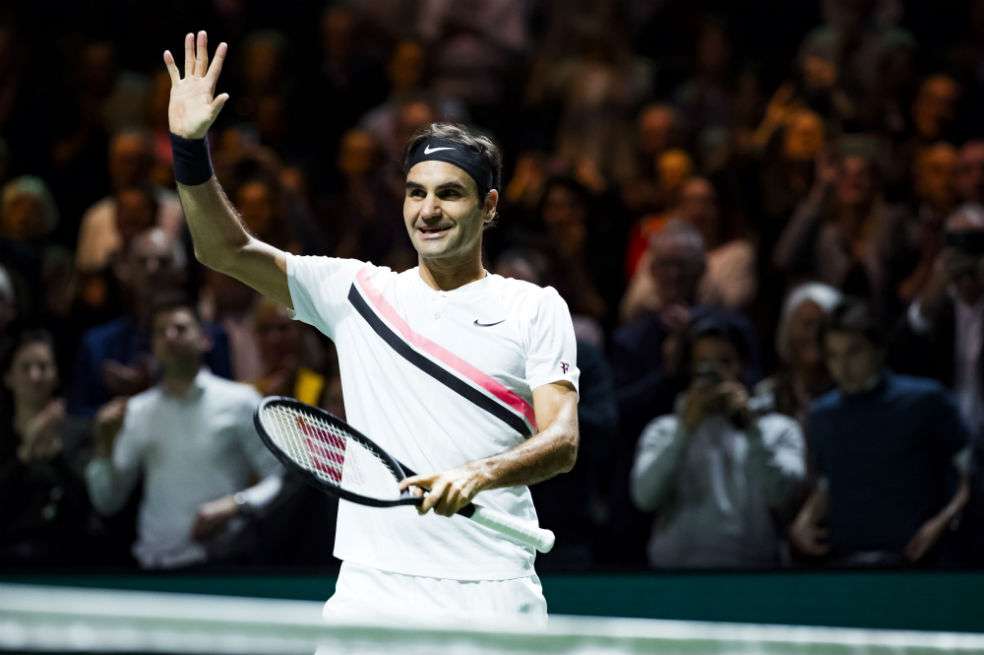 Roger Federer avanzó a la final de Rotterdam. / AFP