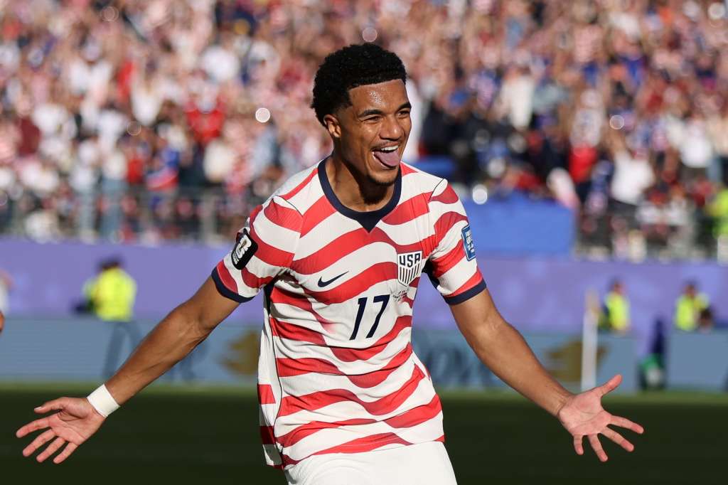 SANTA CLARA (United States), 01/07/2026.- Malik Tillman of USA celebrates scoring the 2-0 goal during the FIFA World Cup 2026 Round of 32 match USA against Bosnia and Herzegovina, in San Francisco, Califronia, USA, 01 July 2026. (Bosnia-Herzegovina) EFE/EPA/BENJAMIN FANJOY