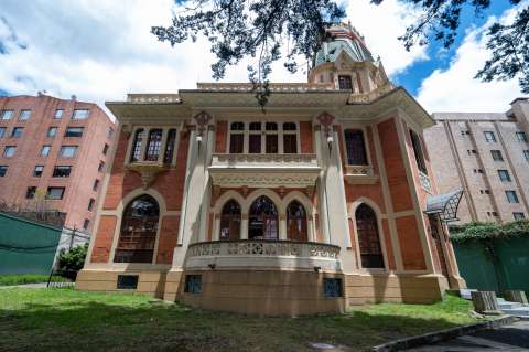 Villa Adelaida renace como Kasa Raíz tras extinción de dominio en Bogotá