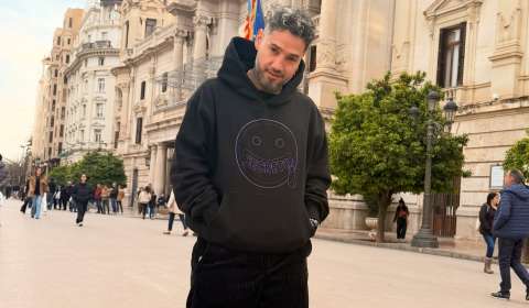 Marcos Carreño, actor de ‘La Reina del Flow’, se casó con Abi Sandells. Imágenes