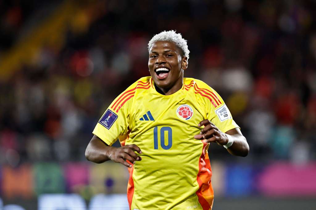 GR1014. TALCA (CHILE), 29/09/2025.- Óscar Perea de Colombia celebra un gol este lunes, en un partido de la Copa Mundial Sub-20 entre Colombia y Arabia Saudita en el estadio Fiscal de Talca, en Talca (Chile). EFE/ Osvaldo Villaroel