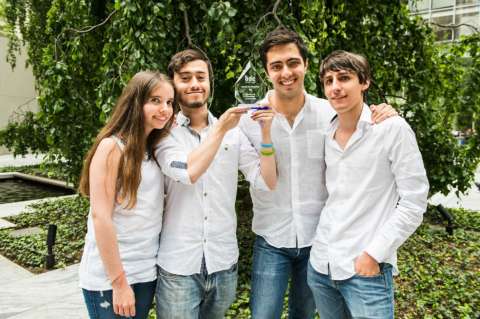 Estudiantes colombianos ganan concurso internacional por crear “lana vegana”