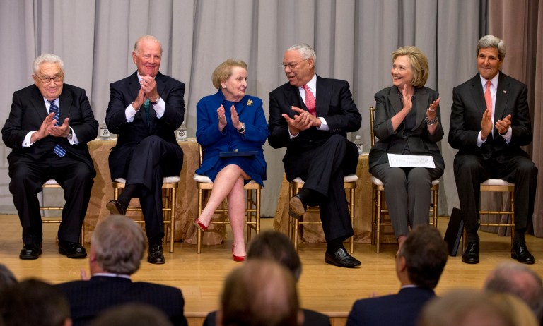 Henry Kissinger y personalidades del mundo