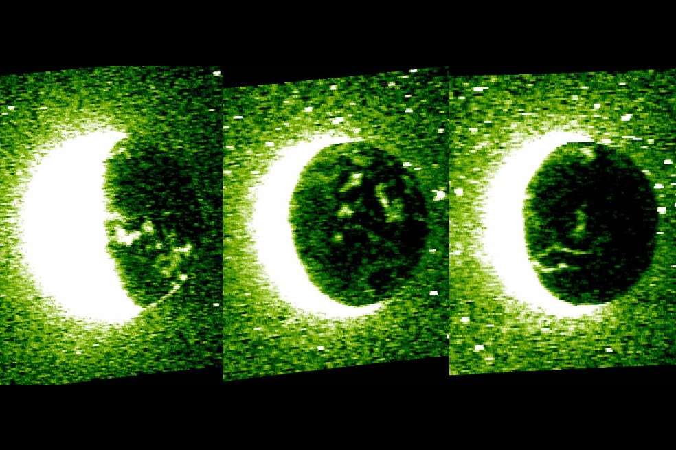 Las auroras se producen cuando partículas solares energéticas chocan contra la magnetosfera de algún planeta, activando y haciendo brillar átomos del aire.