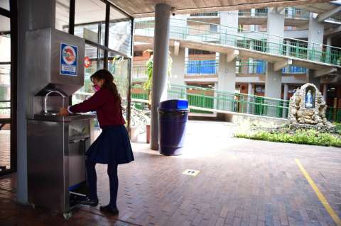 Las imágenes del regreso a clases en los colegios públicos de Bogotá