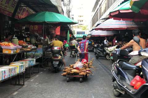 Pese a protestas vuelve el festival chino de carne de perro