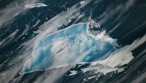 Las imágenes del deshielo del que fue el iceberg más grande del mundo