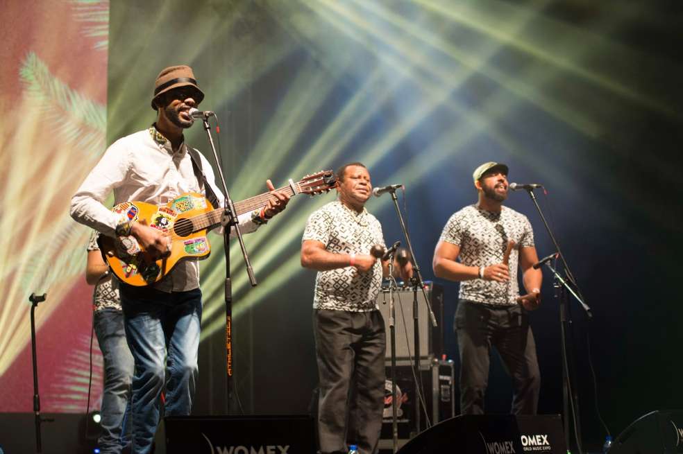 El artista de Providencia Elkin Robinson se presentó la noche del jueves en el Womex y cautivó al público con su estilo raizal. / Luisa Piñeros