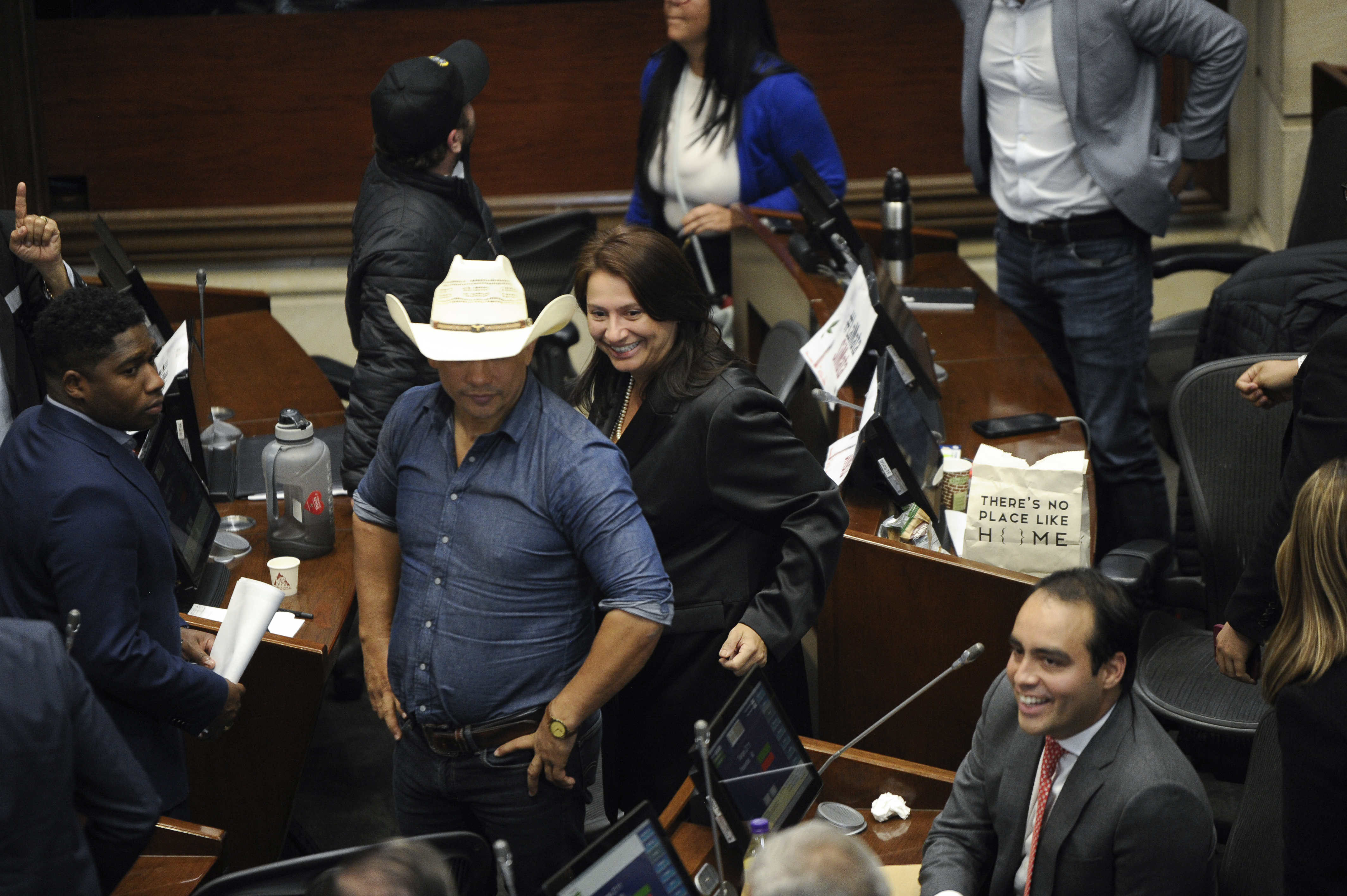 Plenaria en el Senado de la República para debatir el proyecto de ley de cannabis de uso adulto en Colombia