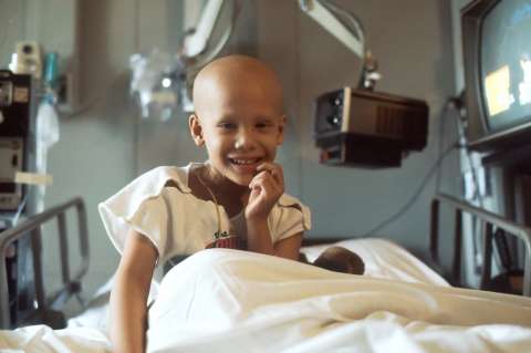 “Puede generar frustración”: cómo animar a un niño que fue diagnosticado con cáncer