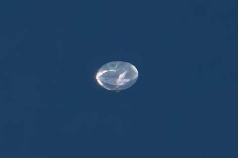 “No es nada del otro mundo”: la explicación de los globos vistos en el cielo en Pereira