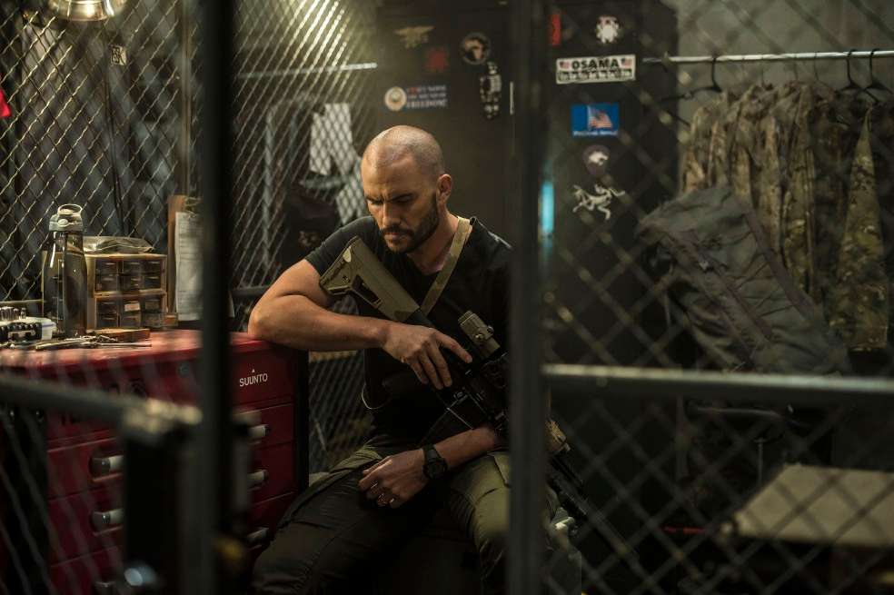 Juan Pablo Raba en su rol de Ricky “Buddha” Ortiz en la serie “Six”. Para este rol, dice que le tocó hacer un fuerte trabajo físico.     / Cortesía History Channel