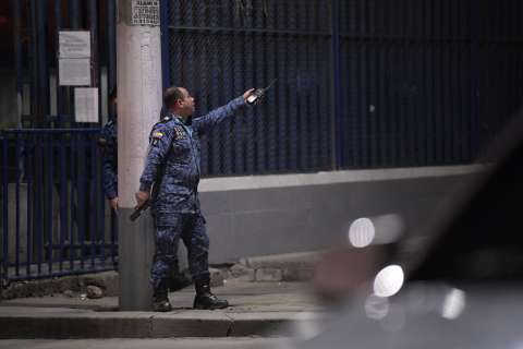 Capturan tres guardias del Inpec por presuntas torturas en cárcel La Modelo