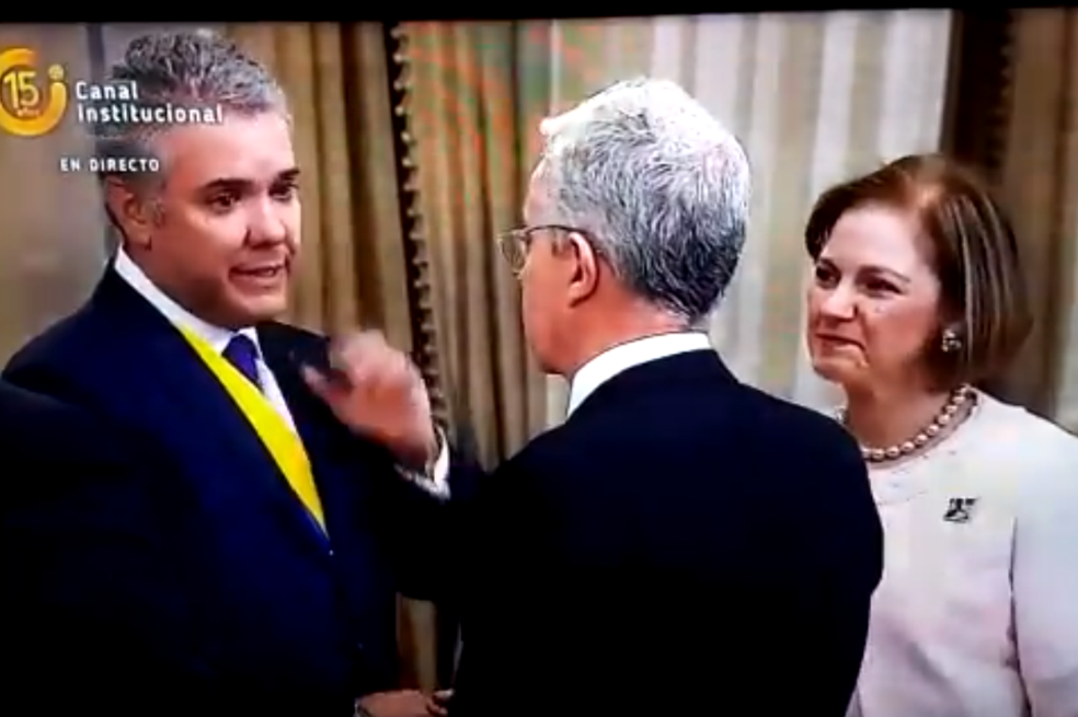 Presidente Iván Duque saluda por primera vez como presidente de la República al senador Álvaro Uribe / Captura de pantalla