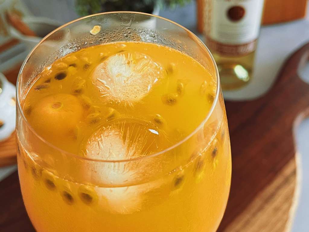 Sangría de frutos amarillos