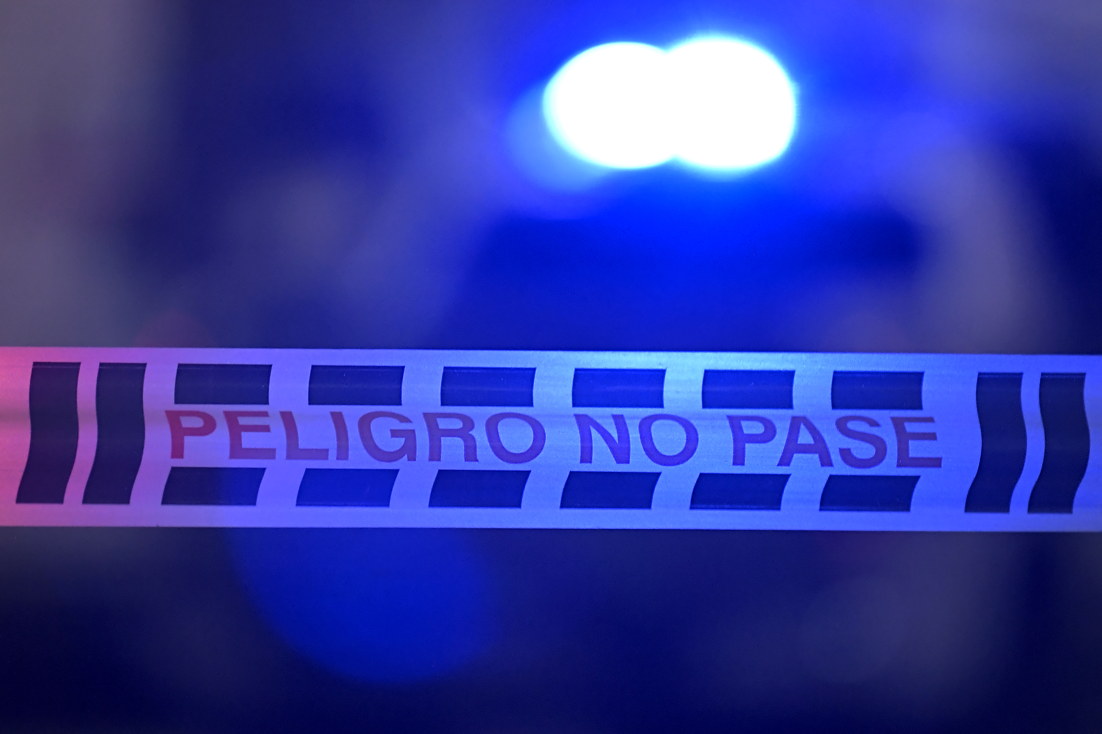 Agentes del CTI, realizan el levantamiento del cuerpo del director de la cárcel La Modelo, quién se movilizaba en un carro particular