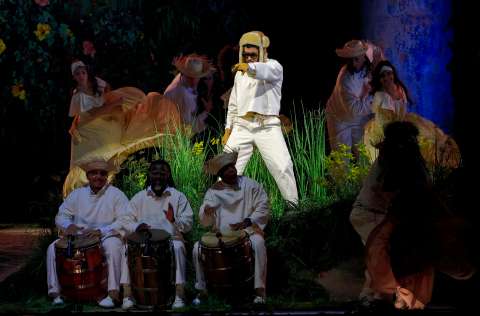 Bad Bunny y el Super Bowl impulsan el turismo en Puerto Rico con gastronomía, ron y música