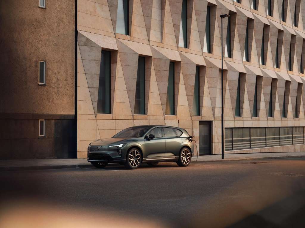 Volvo presenta el nuevo EX60