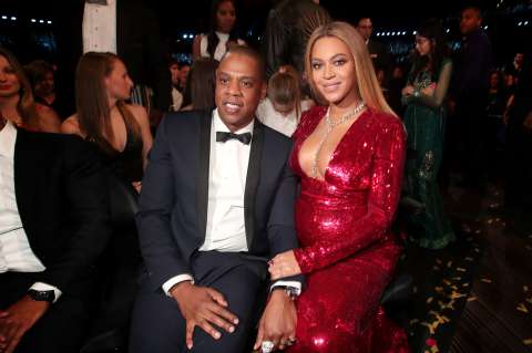 Los bebés de Beyoncé continúan en el hospital