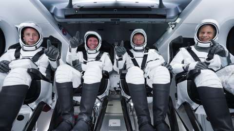 Miembros de la primera misión privada a la ISS regresaron a la Tierra