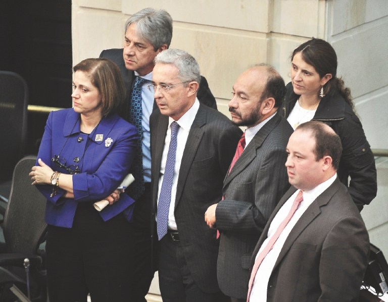 La rebelión en el Centro Democrático