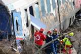 Grecia: entre protestas finaliza búsqueda de sobrevivientes por accidente de tren