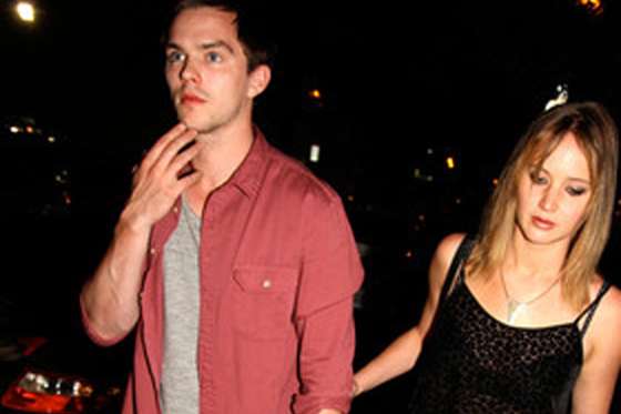 Nicholas Hoult y Jennifer Lawrence.