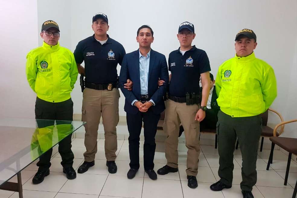 Gustavo Moreno deberá responder por los delitos de conspiración para lavar de dinero, conspiración para cometer fraude en giros bancarios y fraude bancario. / Dijin