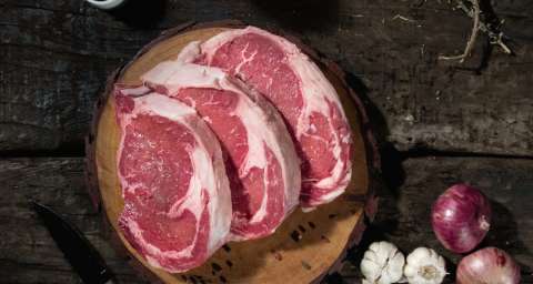 Truco para marinar la carne con cerveza