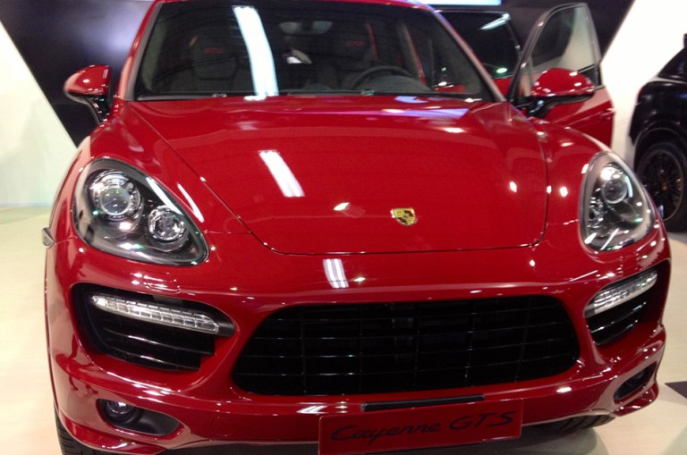 Porsche lanzó en Bogotá la Cayenne GTS