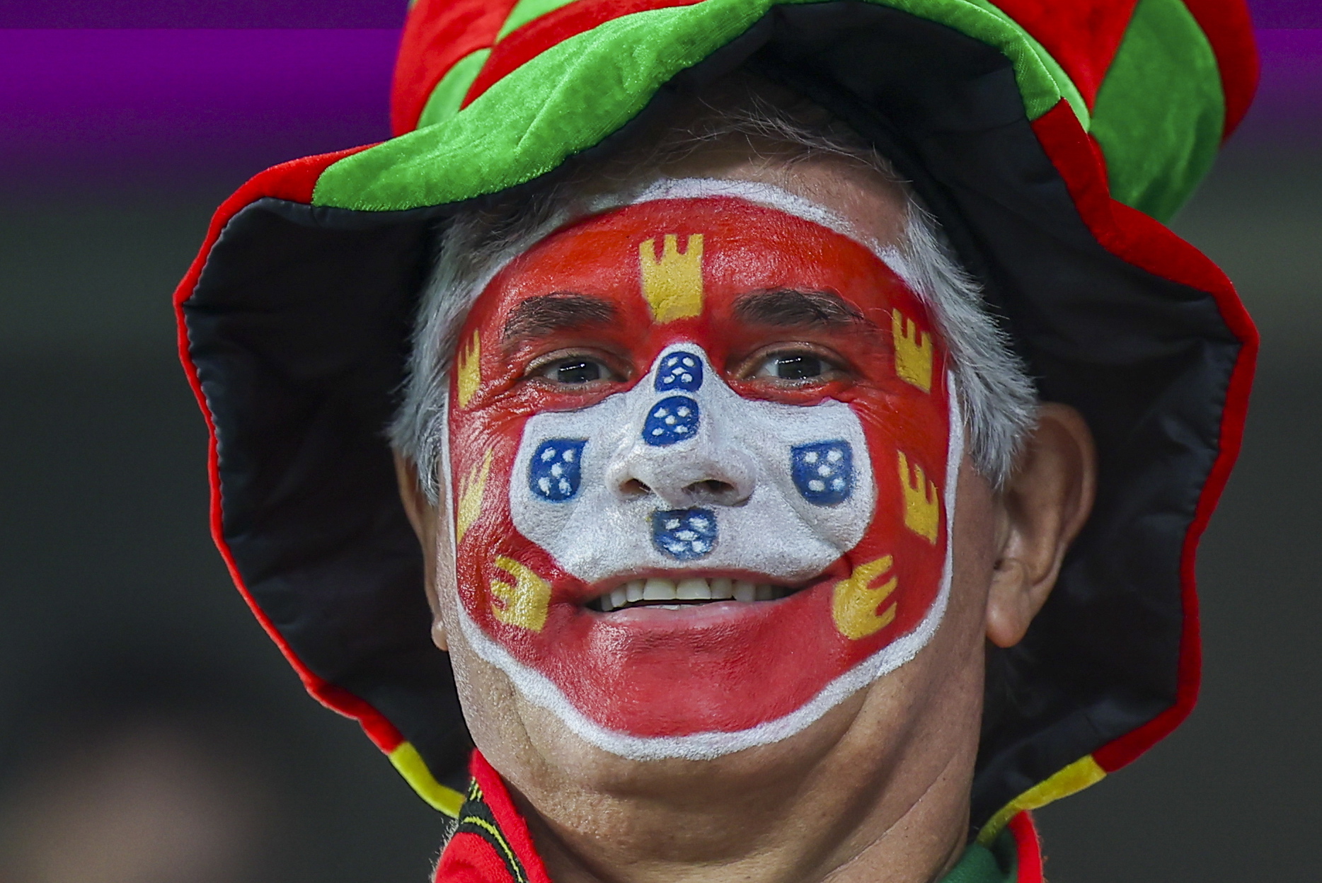 Doha (Qatar), 02/12/2022.- A fan of Portugal before the FIFA World Cup 2022 group H soccer match between South Korea and Portugal at Education City Stadium in Doha, Qatar, 02 December 2022. (Mundial de Fútbol, Corea del Sur, Catar) EFE/EPA/JOSE SENA GOULAO