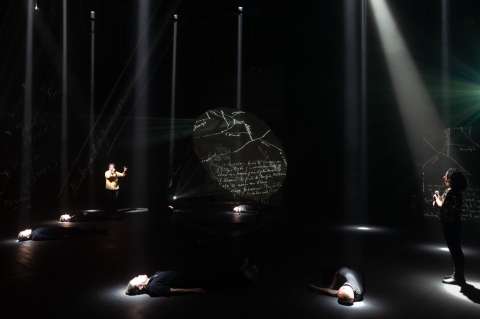La resistencia Nukak y el testimonio de mapa teatro