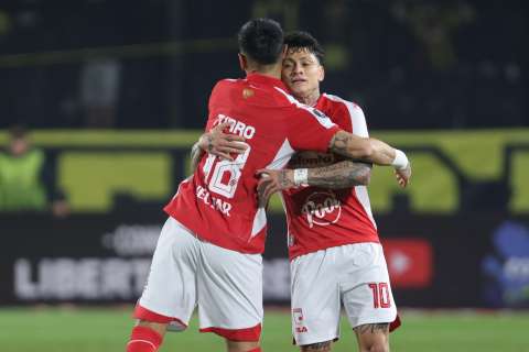 Santa Fe hizo la tarea en Uruguay, pero se quedó por fuera de la Copa Libertadores