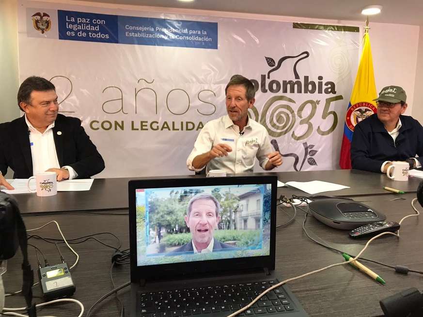 En la rendición de cuentas, el consejero Emilio Archila estuvo acompañando del director de Sustitución de Cultivos, Hernando Londoño (Izq.) y del director de la Agencia de Renovación del Territorio, Juan Carlos Zambrano.