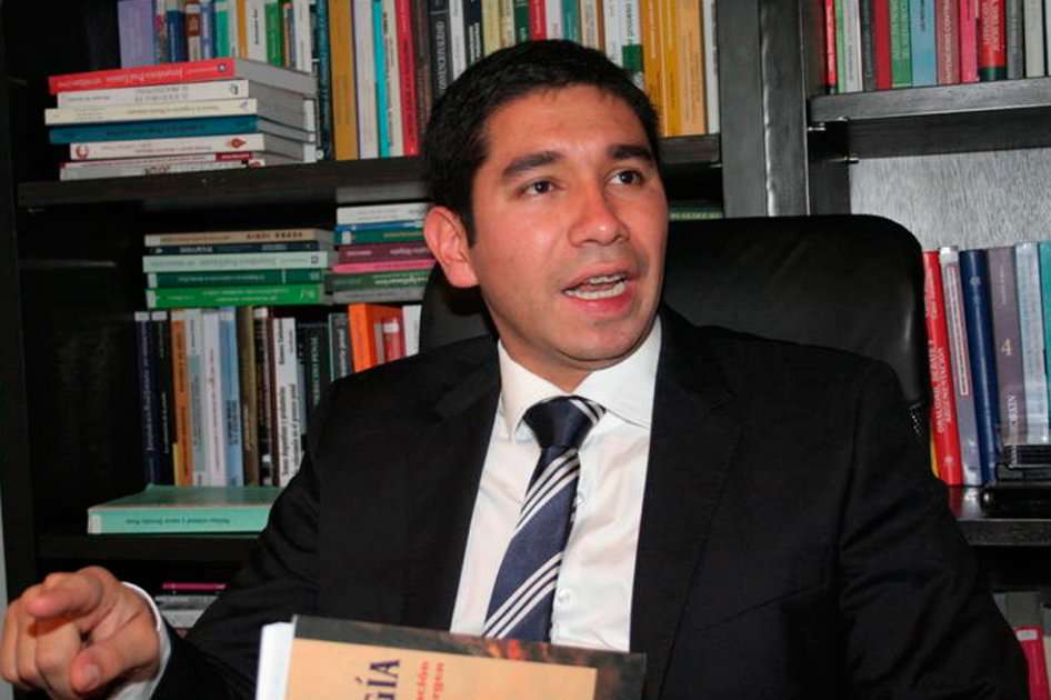 El profesor de Derecho, Luis Gustavo Moreno.