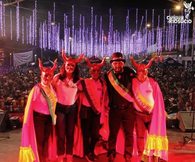 Antes del 6 de enero, fecha en la que se inicia el Carnaval de Riosucio, se lleva a cabo una etapa preparativa durante los últimos seis meses del año anterior a su realización.