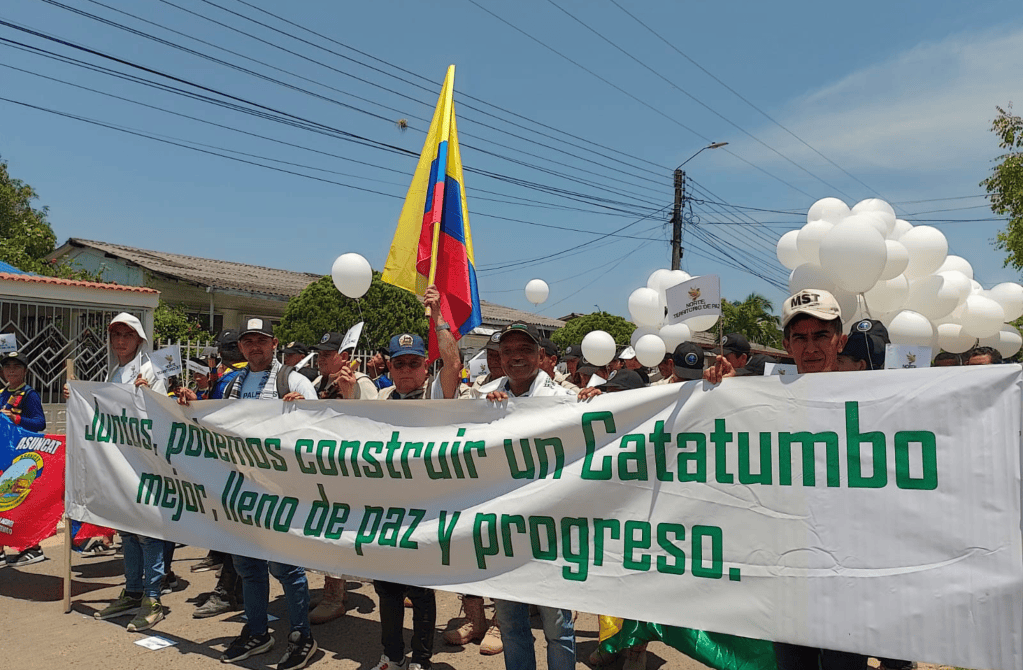 Comunidades en Norte de Santander marcharon para pedir por la paz y el sostenimiento de los diálogos con los actores armados.