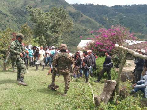Asonadas contra la fuerza pública: el difícil reto de judicializar a la población civil
