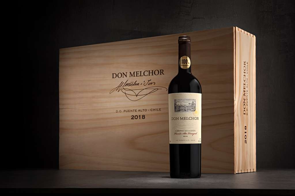 Suckling ha asignado puntajes máximos a Cobos Malbec 2019, de Argentina, y a Seña Aconcagua 2018, Clos Apalta 2017 y Don Melchor 2018, de Chile. / Archivo