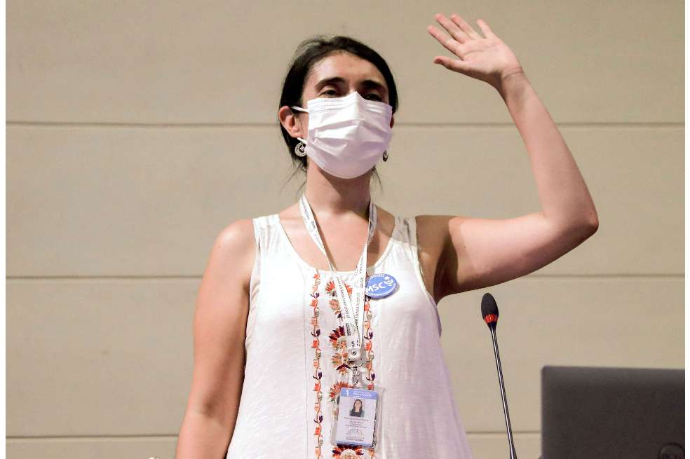 María Elisa Quinteros, por Movimientos Sociales Constituyentes, luego de veinte horas de deliberación, alcanzó la votación necesaria para reemplazar a la dirigente mapuche Elisa Loncón.