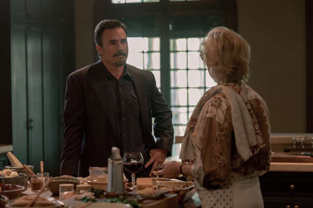 Juan Pablo Raba es Joaquin en Dutton Ranch.