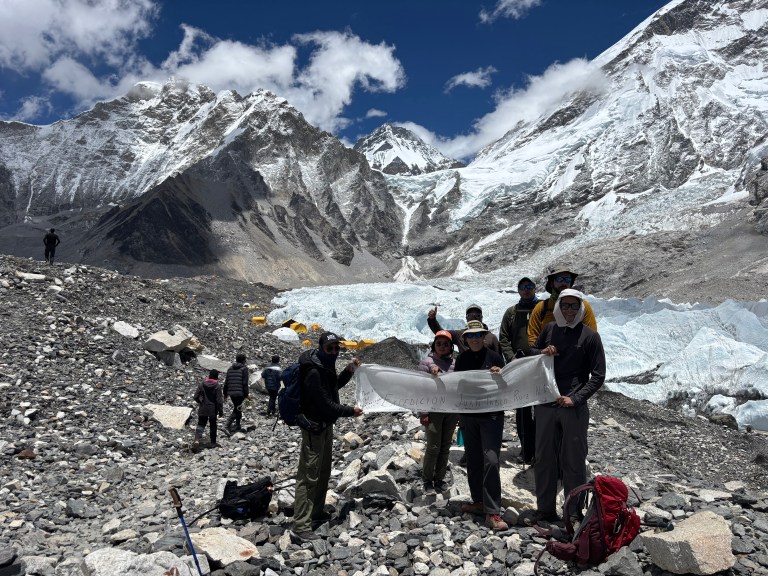 “Sigue caminando conmigo”, carta desde el Himalaya a Juan Pablo Ruiz