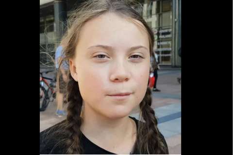 Joven que inició protesta global contra cambio climático, nominada al Nobel de Paz