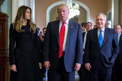 Pareja keniana llama "Donald Trump" a su hijo en honor al nuevo presidente de EE.UU.