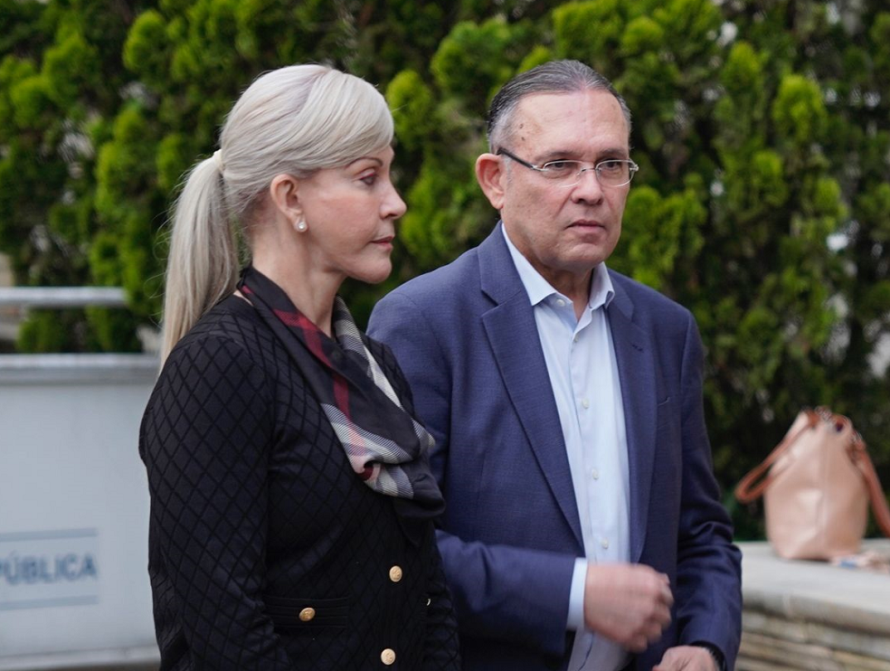Dilian Francisca Toro, directora del Partido de la U; y Efraín Cepeda, director del Partido Conservador, entregaron declaraciones tras la reunión con el presidente Petro.