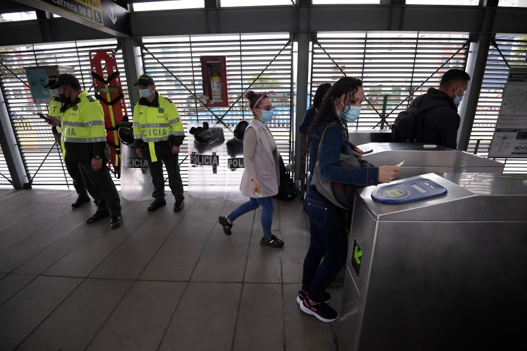 Los estudiantes que recibirán pasajes de Transmilenio gratis en Bogotá