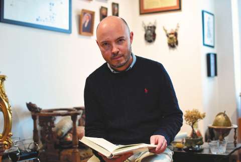Honrar y deshilar el pasado